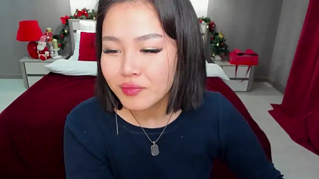 Brunette Charm online show from December 21, 2025, 6:09 pm