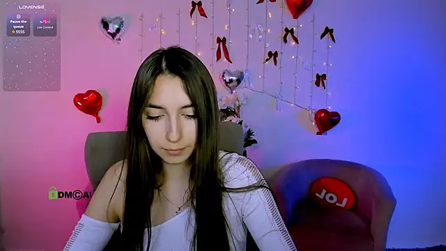 mila firee online show from May 5, 2026, 9:01 am