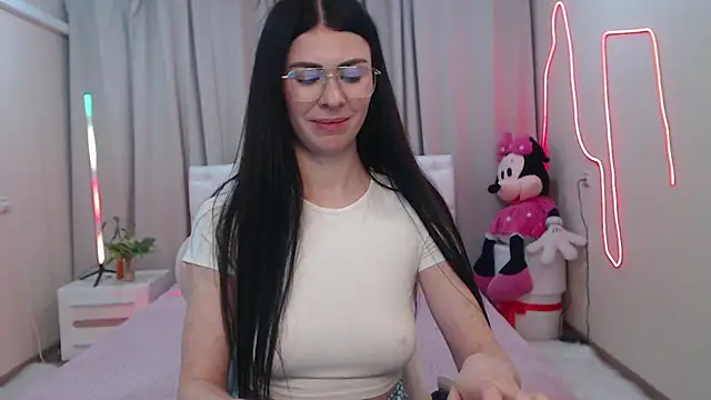 Snapshot of MilaSecret55 chatting on May 16, 2026, 10:36 am MilaSecret55 online show from May 16, 2026, 10:36 am