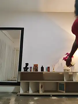 Sophia Moons  online show from July 20, 2026, 12:07 am