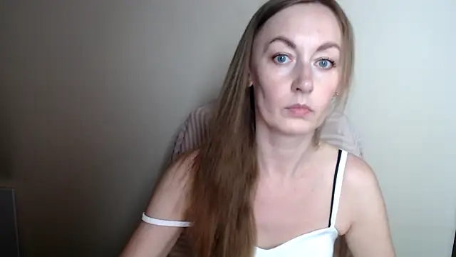 LiaSeass  online show from June 21, 2026, 11:38 am