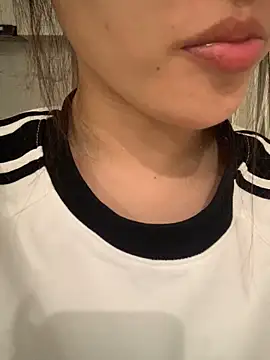-Bibi-18 online show from April 30, 2026, 12:56 pm