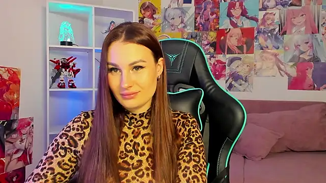 NoraFoxes online show from February 3, 2026, 5:38 am