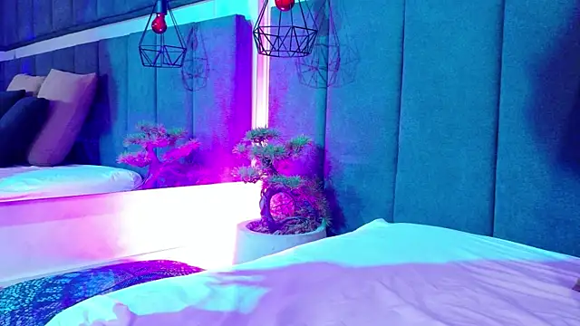 luna blannco online show from July 31, 2026, 6:05 pm