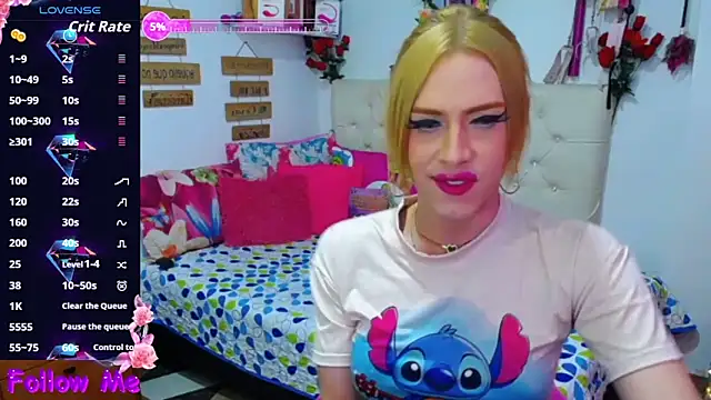 Snapshot of golden_girl01 chatting on March 22, 2026, 9:16 pm golden girl01 online show from March 22, 2026, 9:16 pm