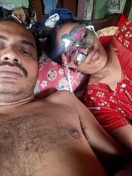 Snapshot of Mr-Mrs-couple chatting on March 5, 2026, 11:18 am Mr-Mrs-couple online show from March 5, 2026, 11:18 am