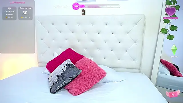 pixiehot  online show from February 4, 2026, 12:55 pm