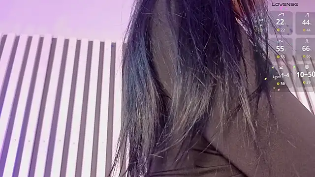 Ariana klarts online show from June 8, 2026, 1:11 pm