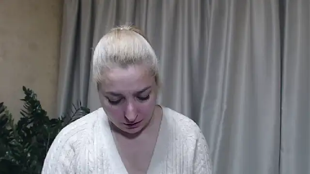 sweetpussy13 online show from October 31, 2025, 7:05 am