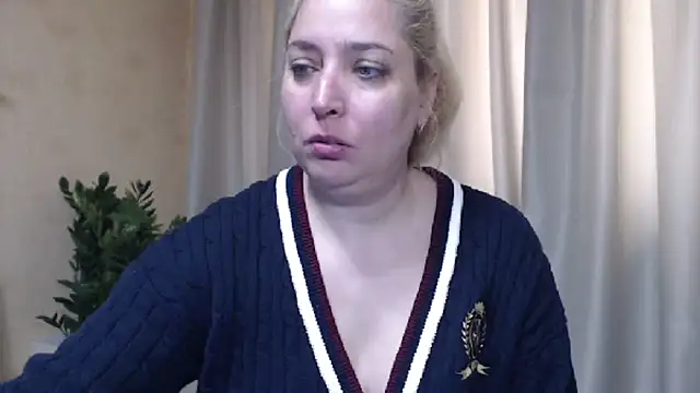 sweetpussy13 online show from May 1, 2026, 5:34 am