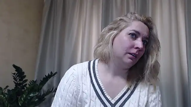 sweetpussy13 online show from March 20, 2025, 7:14 am