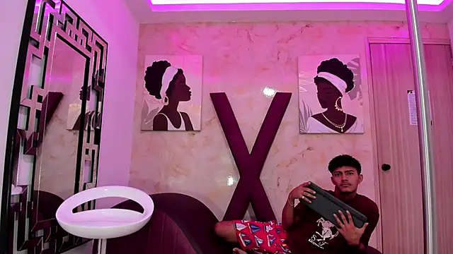 DIAMOND BLACKS online show from December 16, 2025, 7:23 am