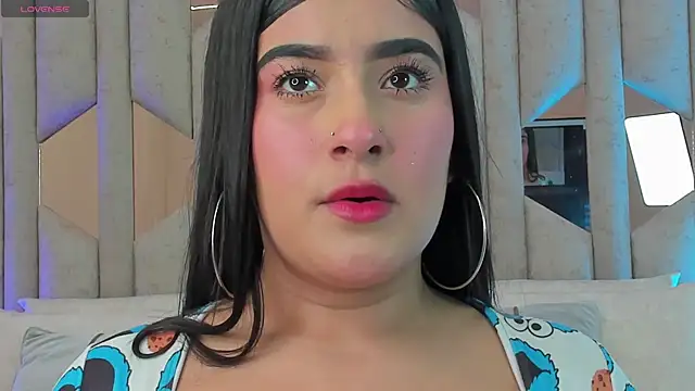 Snapshot of im_ariana_ chatting on May 13, 2026, 8:16 pm im ariana online show from May 13, 2026, 8:16 pm