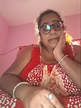 MISTI KOLK online show from July 30, 2026, 11:42 am