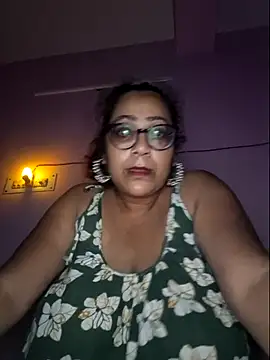 MISTI KOLK online show from July 28, 2026, 7:39 pm