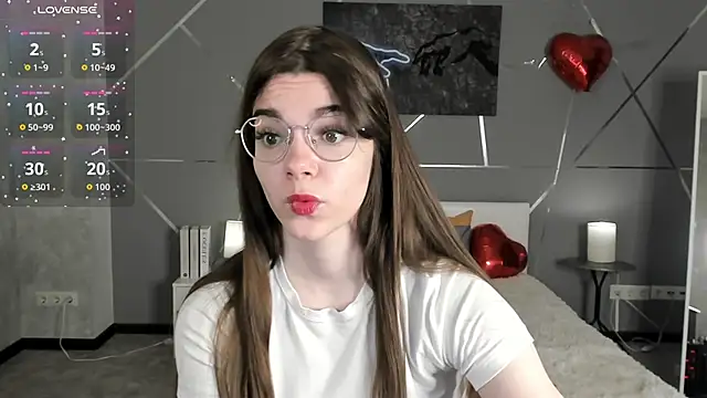 miss  evelyne online show from March 22, 2026, 6:26 am