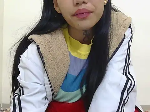 Cristina love69 online show from December 17, 2025, 6:35 pm