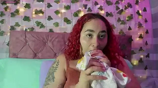 Ayla-marttinez online show from June 22, 2026, 12:49 am