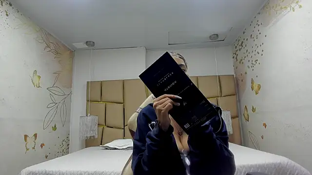 Jadde Greyy  online show from January 14, 2026, 2:48 am