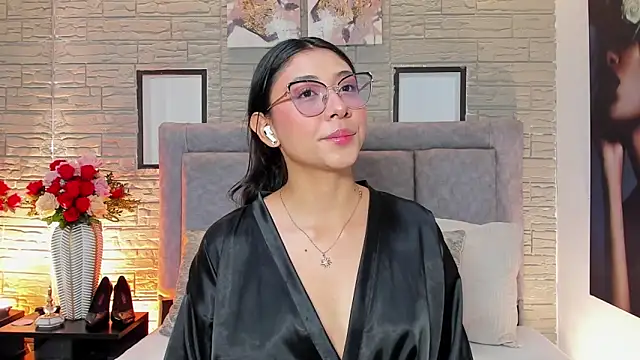 LanaRouse online show from February 5, 2026, 6:48 pm