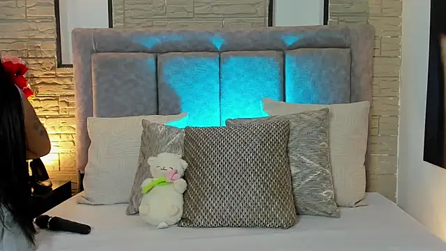 LanaRouse online show from March 7, 2026, 2:44 pm