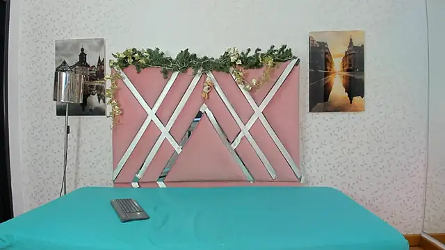 Sheila Scott online show from December 20, 2025, 10:45 pm