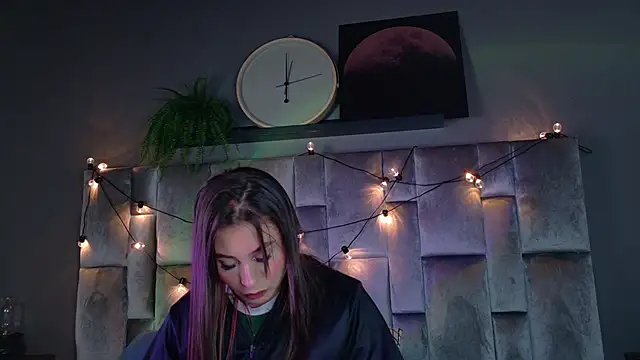 Miia Anderson online show from February 21, 2026, 11:34 am