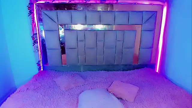 super hot girls online show from February 3, 2026, 2:53 am