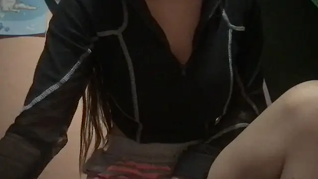 Snapshot of miia_rose_ chatting on August 5, 2026, 12:26 am miia rose online show from August 5, 2026, 12:26 am