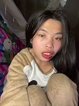 lux-su online show from February 3, 2026, 5:49 am