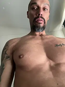 faces818 online show from April 26, 2026, 6:05 pm