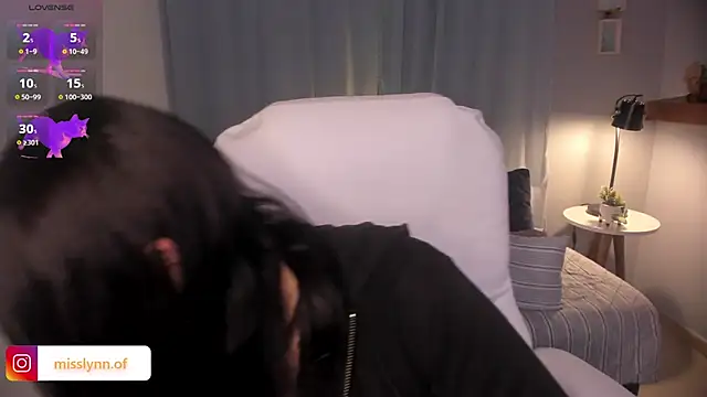 Snapshot of Missslynnn chatting on March 19, 2026, 5:40 am Missslynnn online show from March 19, 2026, 5:40 am