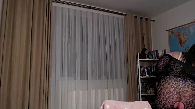 Snapshot of RebeFucksonn chatting on February 14, 2026, 8:20 pm RebeFucksonn online show from February 14, 2026, 8:20 pm