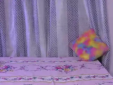 Snapshot of hey-pinky chatting on February 20, 2026, 6:26 am hey-pinky online show from February 20, 2026, 6:26 am