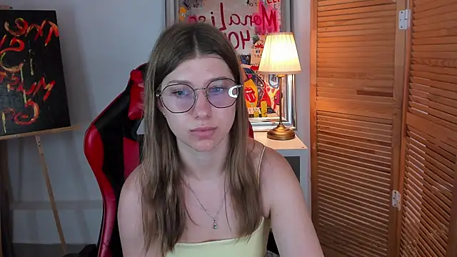 katymeaw online show from June 11, 2026, 1:49 am