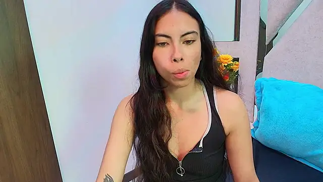 Alana Hotterr online show from March 17, 2026, 5:10 am