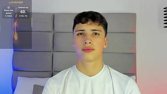 JoshClaarktt online show from June 26, 2026, 4:18 am