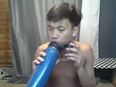 james09xxx online show from December 20, 2025, 9:12 am