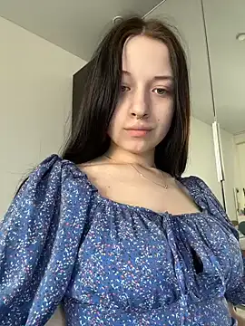 Snapshot of AlicePowells chatting on June 1, 2026, 11:10 am AlicePowells online show from June 1, 2026, 11:10 am