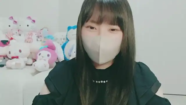 yuyuchan   online show from May 1, 2026, 10:42 am