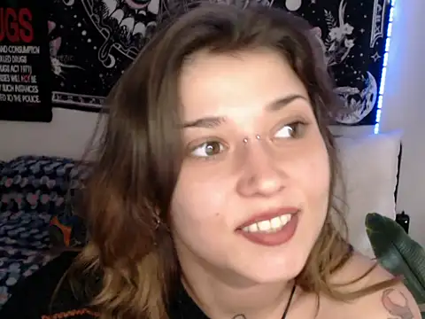 AlienforTwenty online show from February 16, 2026, 10:47 am