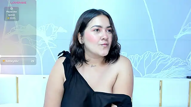 beautifulgirl4u  online show from May 5, 2026, 12:35 am