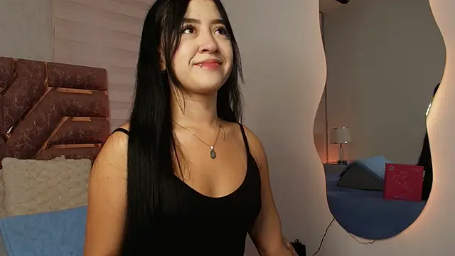 sofia go  online show from August 3, 2026, 12:00 pm