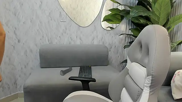 goodgirl22   online show from December 20, 2025, 9:39 pm