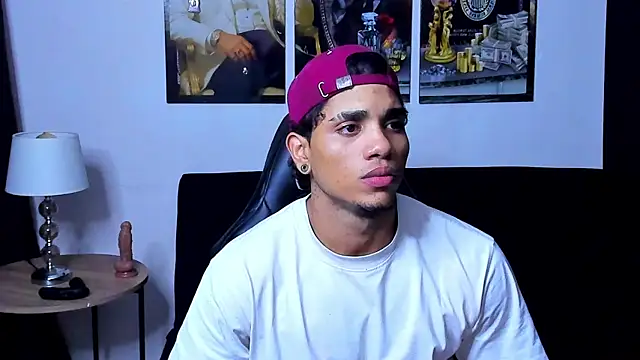 Dustyn Michelle1 online show from March 4, 2026, 2:41 am