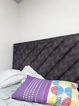 MMia 18 online show from March 13, 2026, 10:37 pm