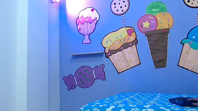 NOVAHOT98 online show from February 26, 2026, 7:47 pm