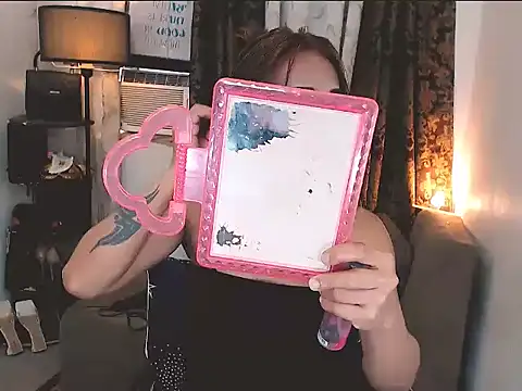 alexamihho online show from February 4, 2026, 2:39 am