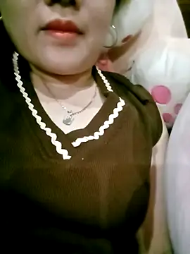 Snapshot of Dianna68 chatting on January 10, 2026, 12:22 pm Dianna68 online show from January 10, 2026, 12:22 pm