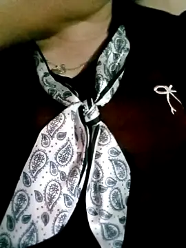 Snapshot of Dianna68 chatting on December 22, 2025, 4:12 am Dianna68 online show from December 22, 2025, 4:12 am